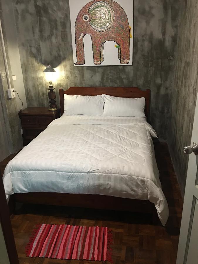 Bee Friend Hostel Chiang Mai Luaran gambar